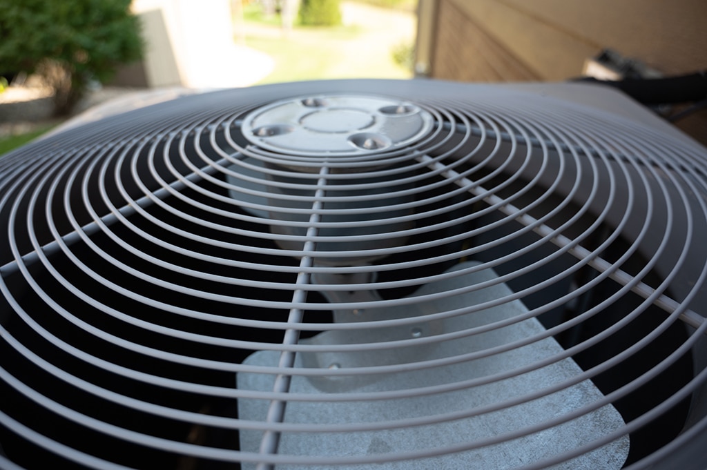 What Are The Top Signs That You Need Heating And AC Repair Services? | Richardson, TX
