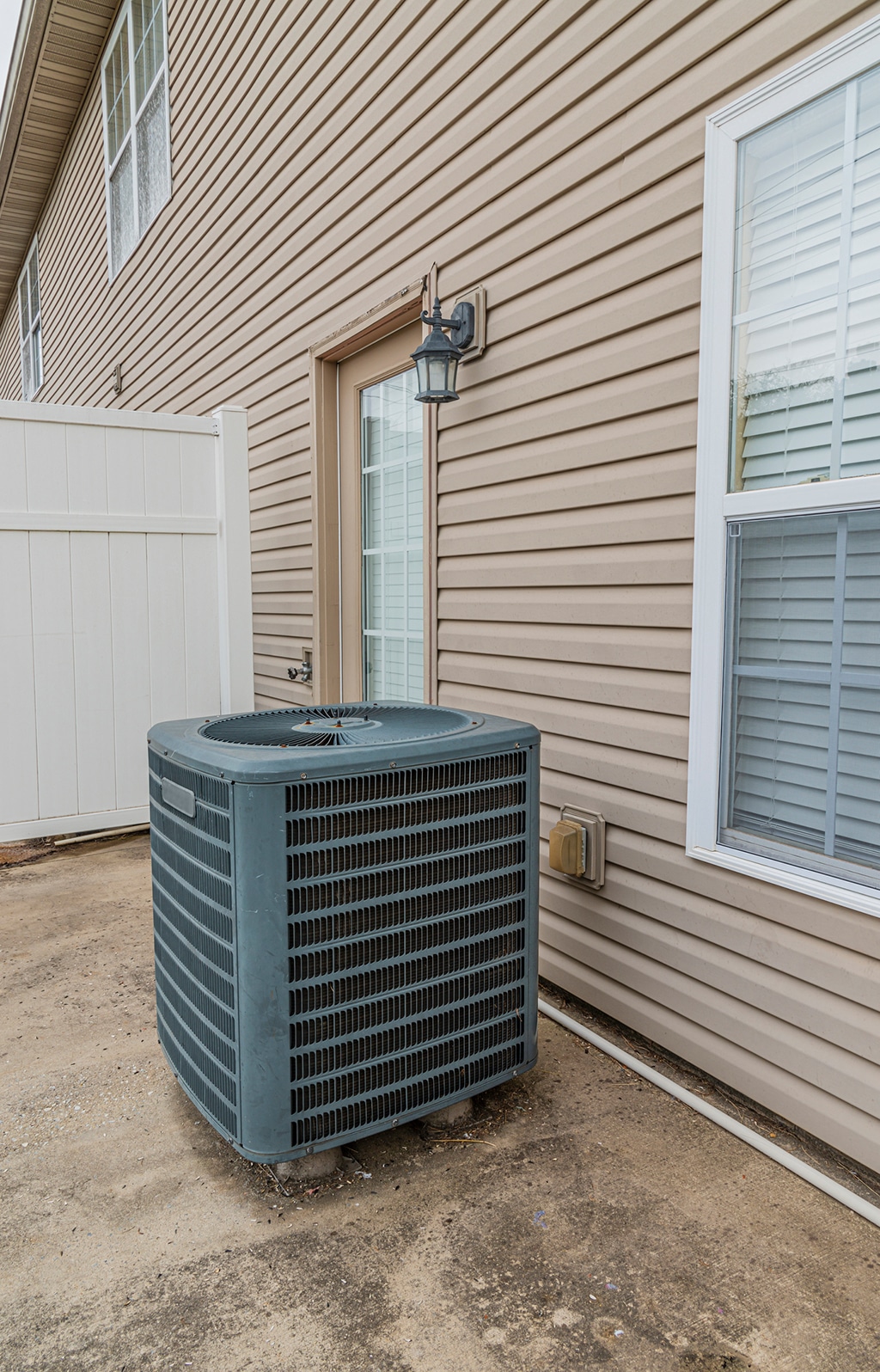 Air Conditioner Installation: 5 Signs You Need To Replace Your AC | Dallas, TX